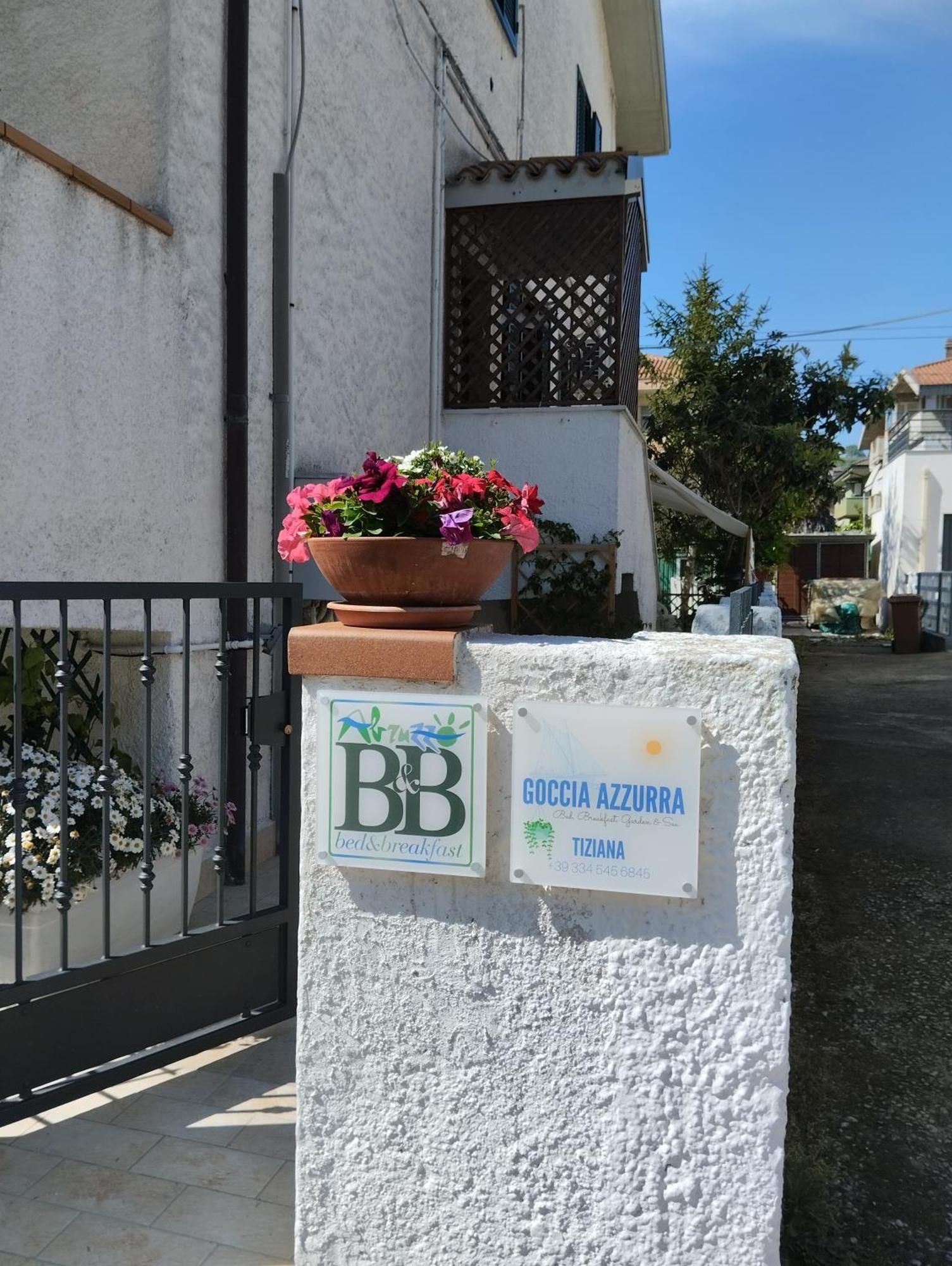 Bed and Breakfast Goccia Azzurra Silvi Marina Esterno foto